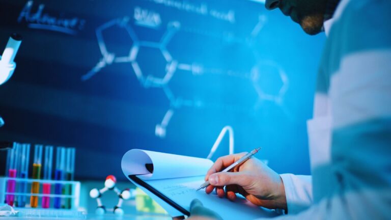 Why Do Scientists Struggle to Believe in God? (C1)