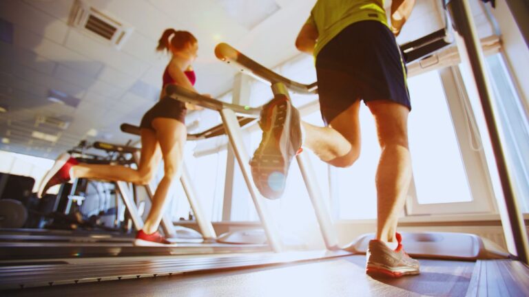 What Happens to Your Body When You Run On a Treadmill (B2)