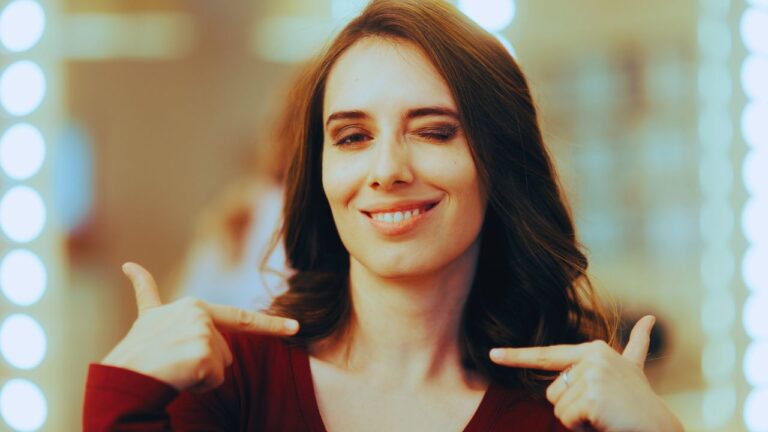 Why Do Snobby People Buy Expensive Things? – Understanding the Snob Effect (C1)